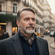 Mateo Vásquez, Analista Financiero
